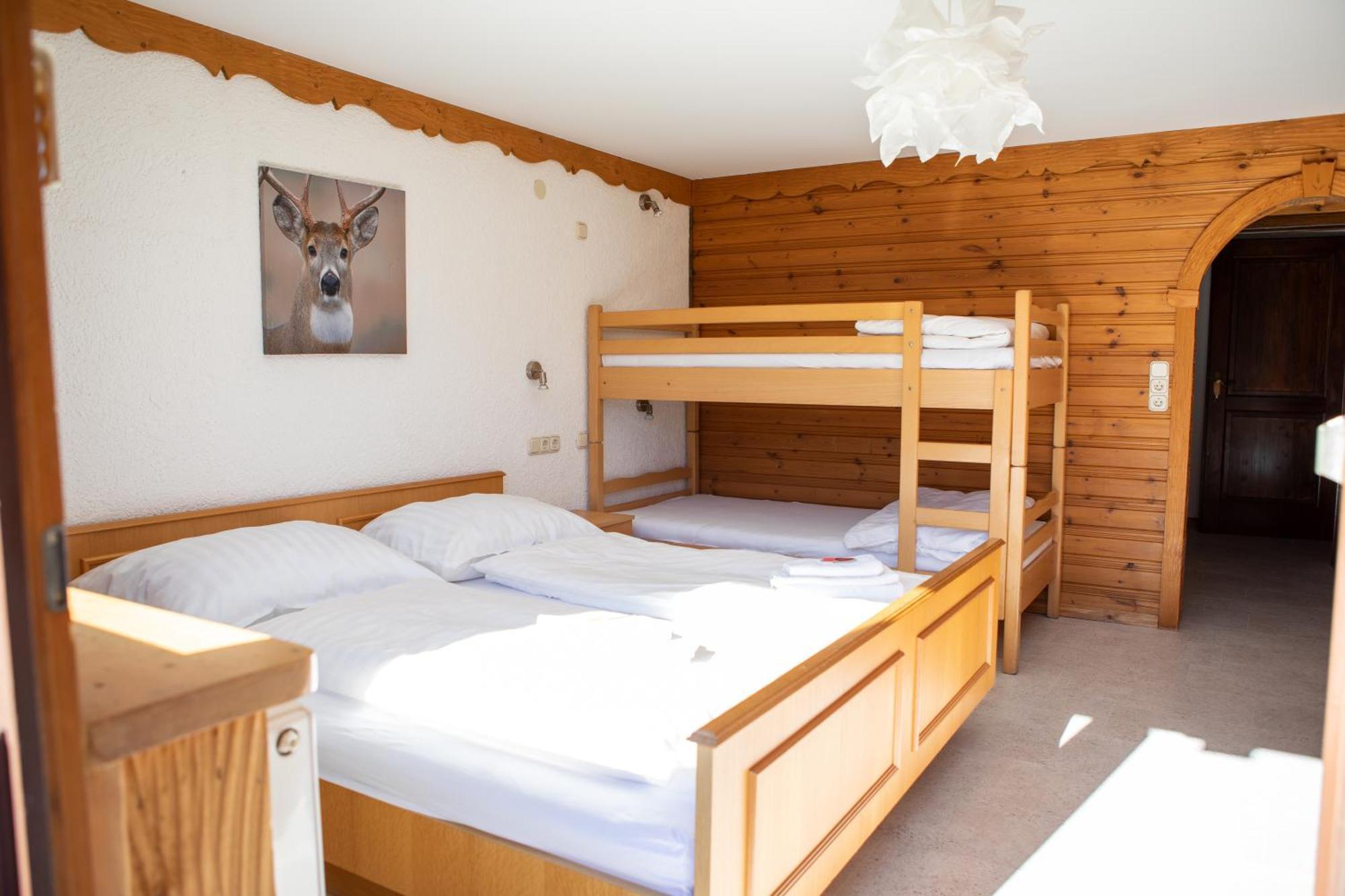 Hotel Wildrose Neukirchen am Großvenediger Exteriör bild